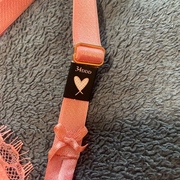 Lacey Pink Victoria’s Secret Bra 34DDD NWT - Picture 3 of 3